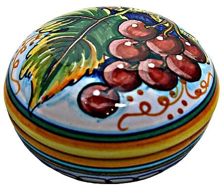 Ceramic Majolica Covered Curved Box Grapes Red 7cm